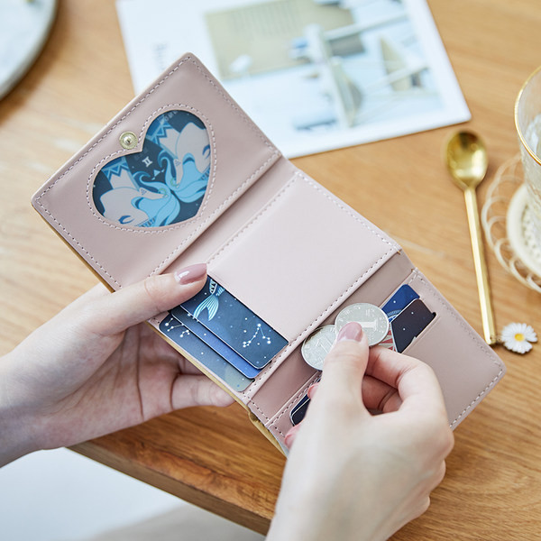 Sieviešu ādas maks ar aplikāciju - vairāki modeļi