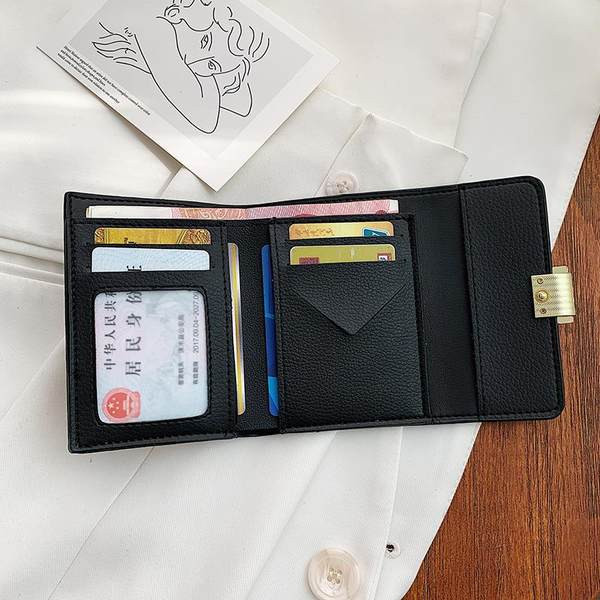 Sieviešu somiņa ar mākslīgās ādas sprādzi