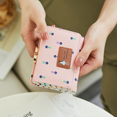 Γυναικείο πορτοφόλι με έμβλημα και θήκη για κέρματα