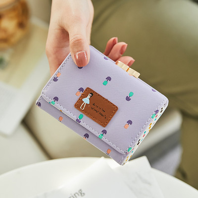 Γυναικείο πορτοφόλι με έμβλημα και θήκη για κέρματα