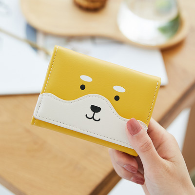 Έκο δερμάτινο γυναικείο πορτοφόλι με εφαρμογή 