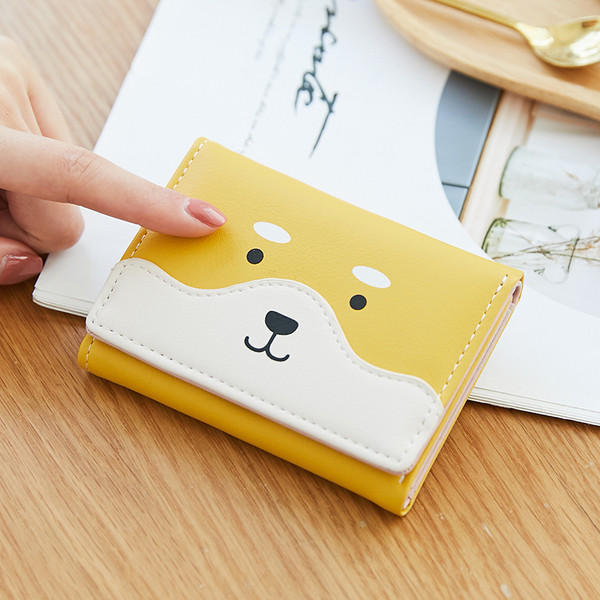 Έκο δερμάτινο γυναικείο πορτοφόλι με εφαρμογή 