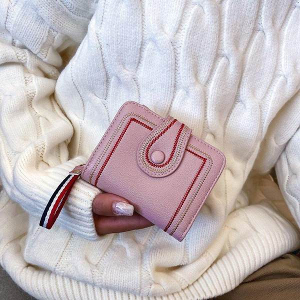 Γυναικείο πορτοφόλι με κεντήματα και κουμπιά-δύο διαμερίσματα