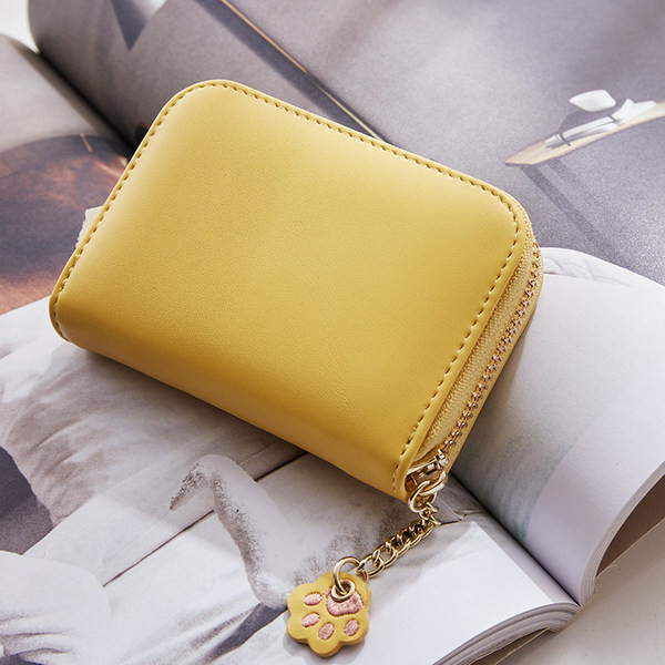 Παιδικό πορτοφόλι από οικολογικό δέρμα με φερμουάρ και τρισδιάστατο στοιχείο