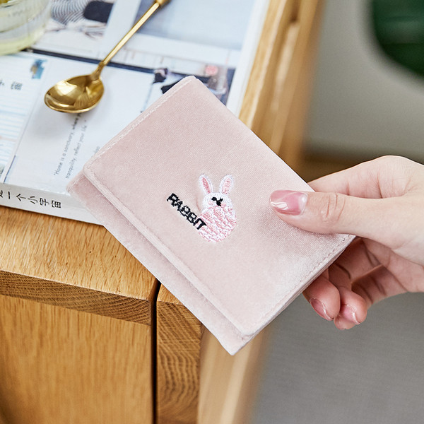 Γυναικείο βελούδο πορτοφόλι με κέντημα