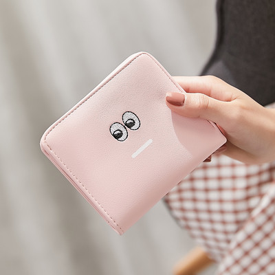 Μικρό γυναικείο πορτοφόλι με κεντήματα - οικολογικό δέρμα