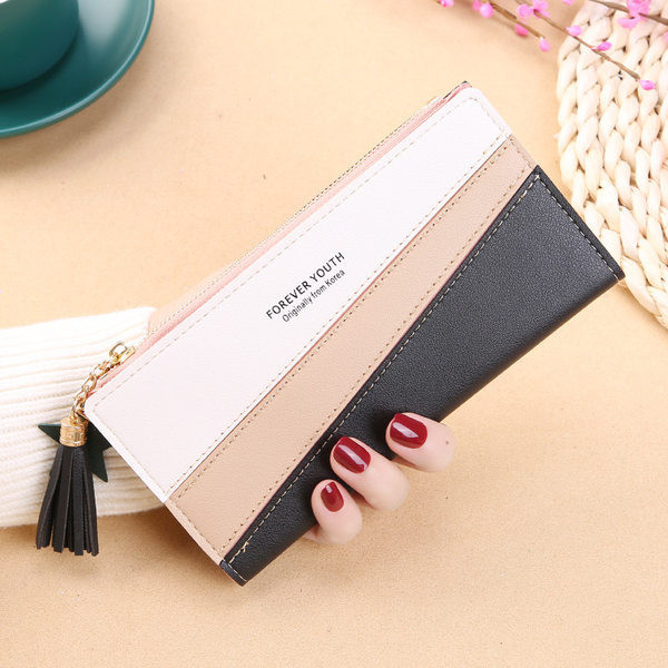 Γυναικείο έκοδερμάτινο πορτοφόλι με φούντα και επιγραφή σε δύο χρώματα