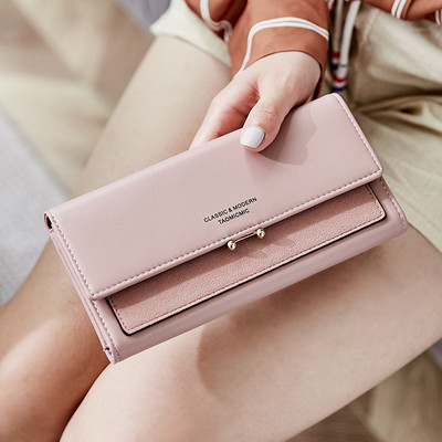 Γυναικείο πορτοφόλι νέο μοντέλο από οικολογικό δέρμα με διάφορα τμήματα