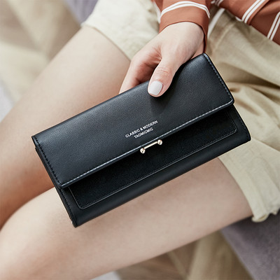 Γυναικείο πορτοφόλι νέο μοντέλο από οικολογικό δέρμα με διάφορα τμήματα