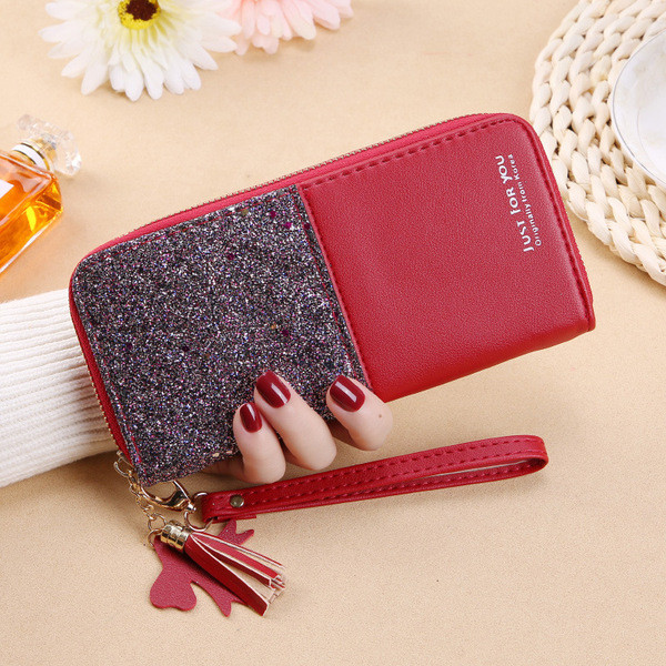 Γυναικείο έκο δερμάτινο πορτοφόλι με γυαλιστερό εφέ και λαβή