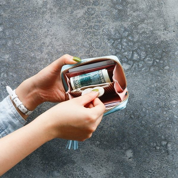 Γυναικείο πορτοφόλι με απλικέ