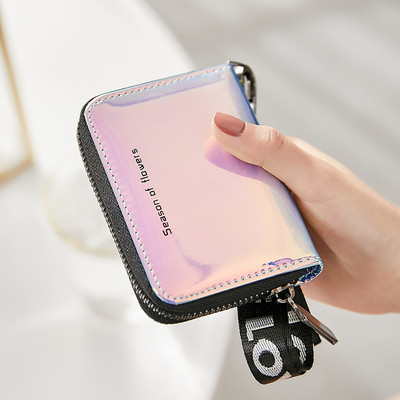 Γυναικείο πορτοφόλι με υφασμάτινη λαβή