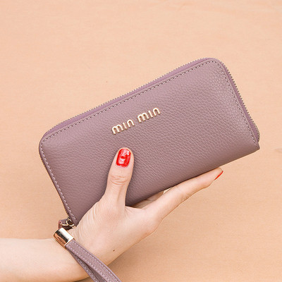 Γυναικείο πορτοφόλι κλασικό μοντέλο με φερμουάρ και κοντή λαβή