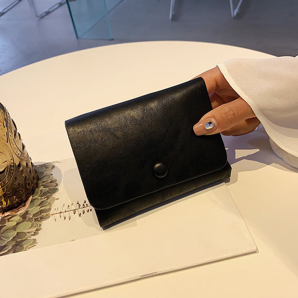 Γυναικείο έκο δερμάτινο πορτοφόλι με μεταλλική στερέωση