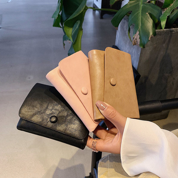 Γυναικείο έκο δερμάτινο πορτοφόλι με μεταλλική στερέωση