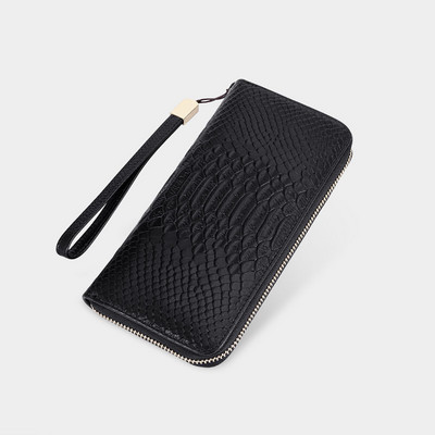 Γυναικείο πορτοφόλι κλασικό μοντέλο με κοντή λαβή