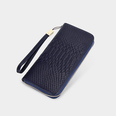 Γυναικείο πορτοφόλι κλασικό μοντέλο με κοντή λαβή