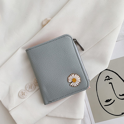 Έκο δερμάτινο πορτοφόλι μικρό  γυναικών με κέντημα πέρλες