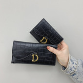 Γυναικείο πορτοφόλι με διαμερίσματα πιστωτικών καρτών χωρίς θήκη κερμάτων