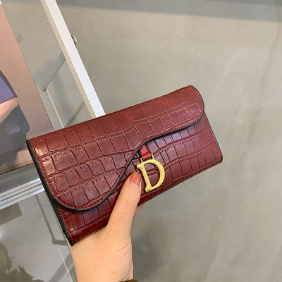 Γυναικείο πορτοφόλι με διαμερίσματα πιστωτικών καρτών χωρίς θήκη κερμάτων