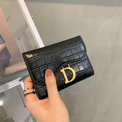 Γυναικείο πορτοφόλι με διαμερίσματα πιστωτικών καρτών χωρίς θήκη κερμάτων