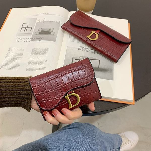 Γυναικείο πορτοφόλι με διαμερίσματα πιστωτικών καρτών χωρίς θήκη κερμάτων 