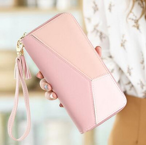 Πολυλειτουργικό γυναικείο πορτοφόλι κατασκευασμένο από έκο δέρμα με φούντα