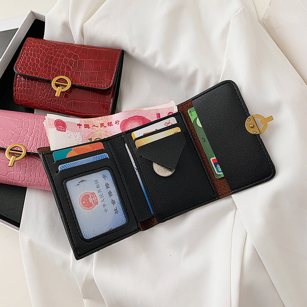 Portofel de dama din piele cu element metalic