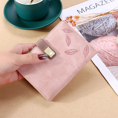 Sieviešu maks ar izšuvumu un metāla aizdari - vairākās krāsās