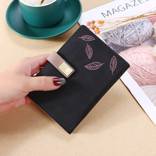 Sieviešu maks ar izšuvumu un metāla aizdari - vairākās krāsās