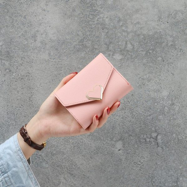 Moderns sieviešu salokāms maks ar metāla aizdari