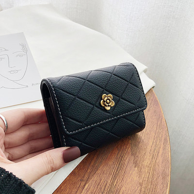 Γυναικείο έκο δερμάτινο πορτοφόλι με μεταλλικό λουλούδι