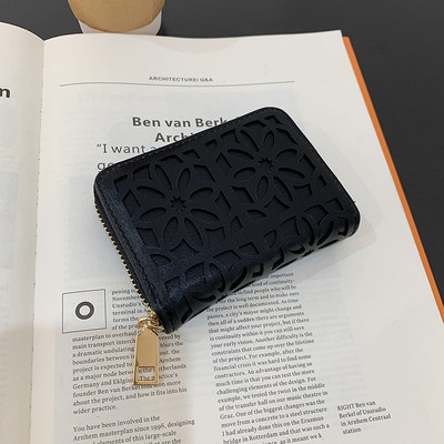 Γυναικείο μικρό πορτοφόλι με φερμουάρ - οικολογικό δέρμα