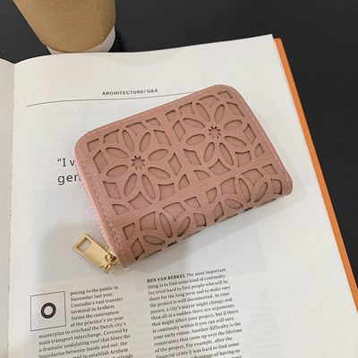 Γυναικείο μικρό πορτοφόλι με φερμουάρ - οικολογικό δέρμα