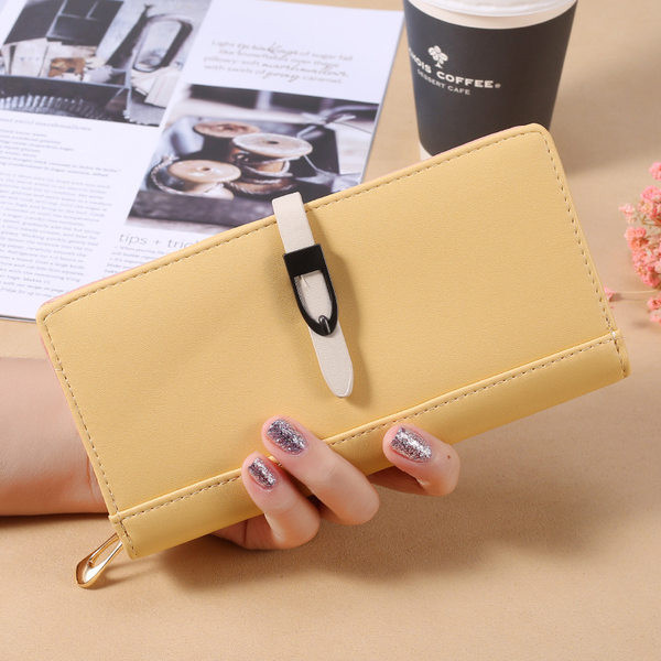 Γυναικείο πορτοφόλι μονόχρωμο  με μεταλλική στερέωση και φερμουάρ