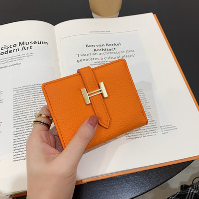 Γυναικείο έκο δερμάτινο πορτοφόλι με μεταλλικό στοιχείο