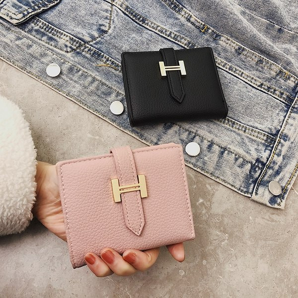 Γυναικείο έκο δερμάτινο πορτοφόλι με μεταλλικό στοιχείο