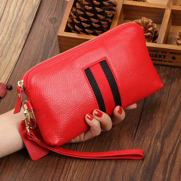 Sieviešu somiņa ar tekstila daļu un rāvējslēdzēju