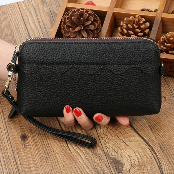 Έκο δερμάτινο πορτοφόλι νέο μοντέλο με φερμουάρ και μεγάλη μεταλλική αλυσίδα