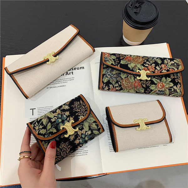 Γυναικείο έκο πορτοφόλι με κέντημα και αγκράφα - δύο μοντέλα