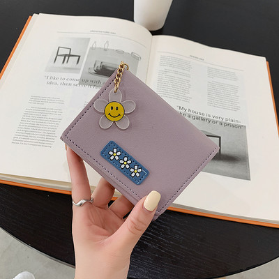 Γυναικείο πορτοφόλι με τρισδιάστατη εφαρμογή από οικολογικό δέρμα