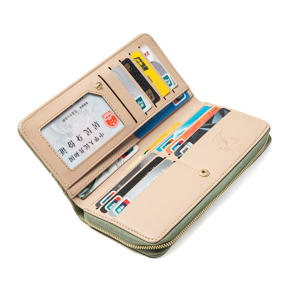 Καθημερινό γυναικείο πορτοφόλι με φερμουάρ και μεταλλική διακόσμηση