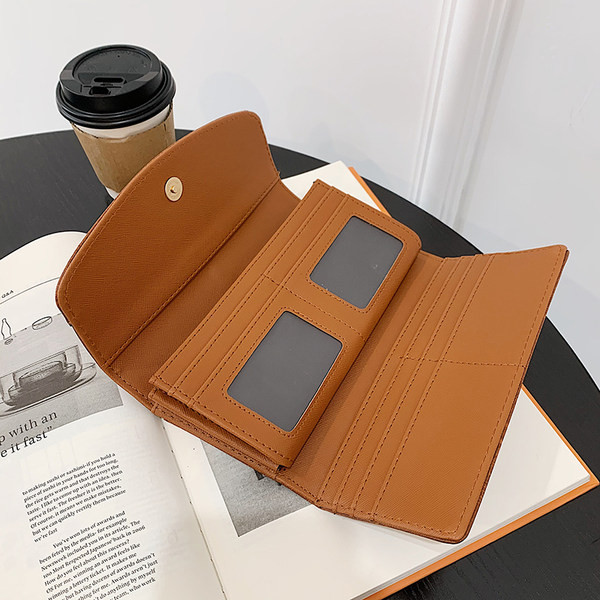 Sieviešu maks no eko ādas - parasts modelis