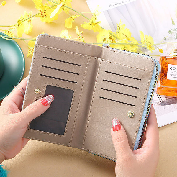 Γυναικείο έκο δερμάτινο πορτοφόλι με απλικέ σε διάφορα χρώματα