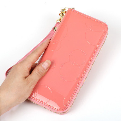 Jauna modeļa sieviešu maks ar spīdīgu efektu un rāvējslēdzēju