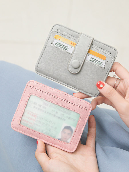 Μίνι γυναικείο πορτοφόλι από οικολογικό δέρμα για έγγραφα