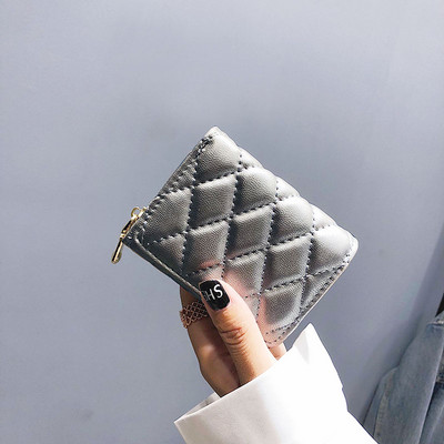 Γυναικείο πορτοφόλι με δύο διαμερίσματα με φερμουάρ και μεταλλική στερέωση