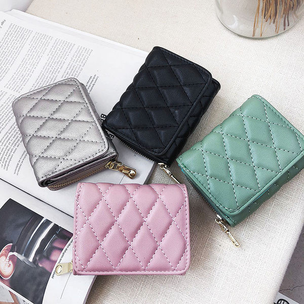 Γυναικείο πορτοφόλι με δύο διαμερίσματα με φερμουάρ και μεταλλική στερέωση