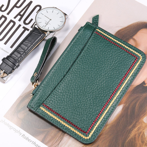 Γυναικείο έκο δερμάτινο πορτοφόλι με φερμουάρ και χώρο εγγράφων