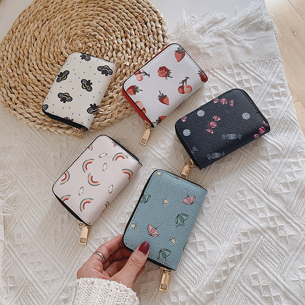 Portofel de dama cu fermoar si aplicatie colorata